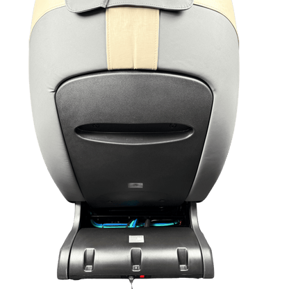 achterkant van grijze en cremekleurige massagestoel met zichtbaar basisframe en kabels onderaan